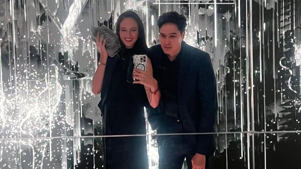 Nadine Chandrawinata Culik Mischa Kondangan, Sekalian Jadi Ajang Perjodohan