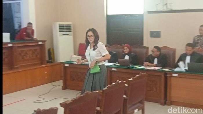nikita mirzani di pn selatan.