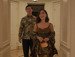 Gaya Couple Nikita Willy-Indra di Resepsi Luna Maya, Tampil Beda Berbatik Gaya Couple Nikita Willy-Indra di Resepsi Luna Maya, Tampil Beda Berbatik