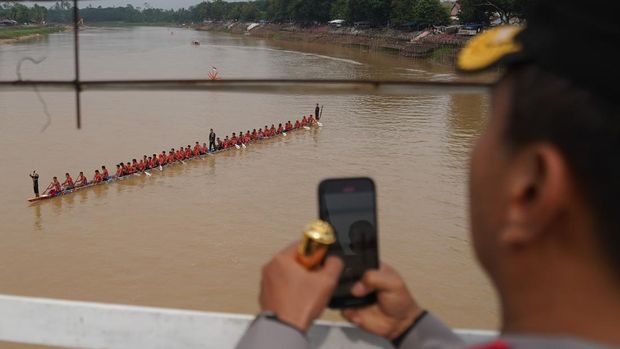 Pemprov dan Polda Riau menggelar apel Operasi PETI jelang Pacu Jalur.