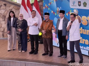 Kemendikdasmen Akan Batasi Usia Anak Main Medsos-Platform Digital
