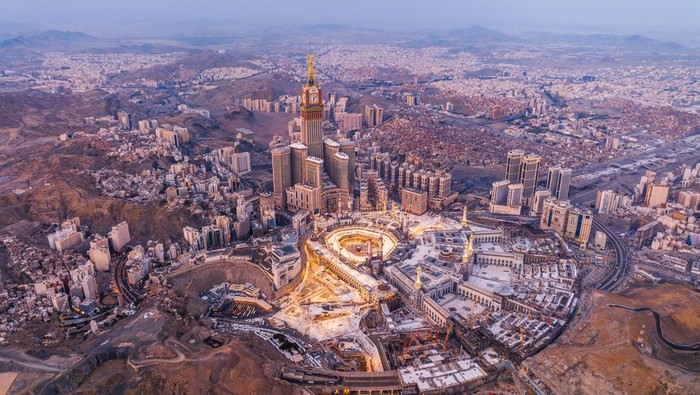 Saudi Rilis Aturan Properti, WNA Muslim Bisa Beli Lahan di Makkah-Madinah