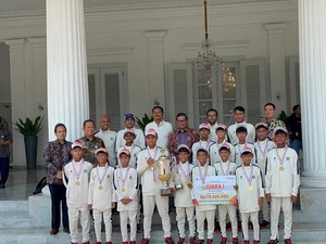 Pramono Bangga Tim Sepakbola Pelajar U-12 DKI Juara Dana Cup di Denmark