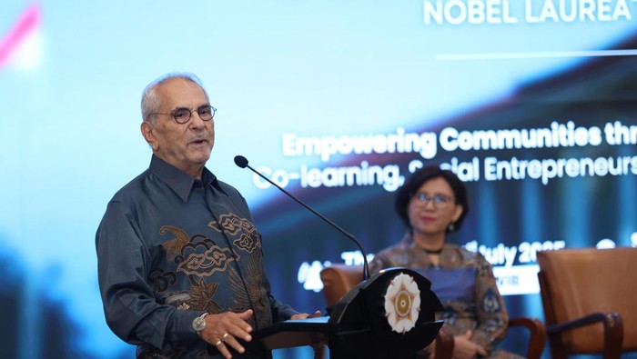 Presiden Timor Leste, Jose Ramos Horta, saat menjadi pembicara kuliah umum di Balai Senat UGM, Kamis (31/7/2025)