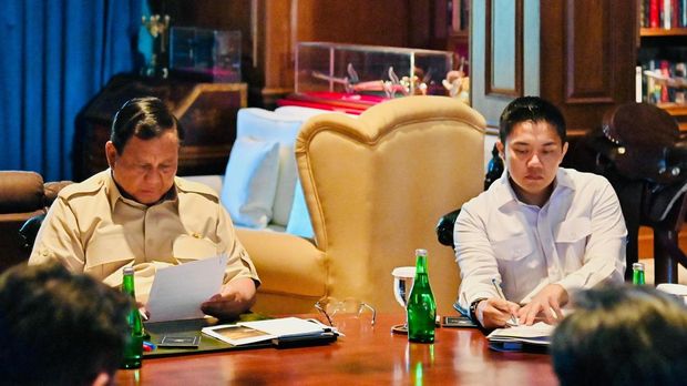 Rapat Presiden Prabowo dengan Ketua DEN Luhut Binsar Pandjaita