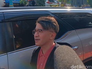 Kronologi Ruben Onsu Jatuh di Kamar Mandi