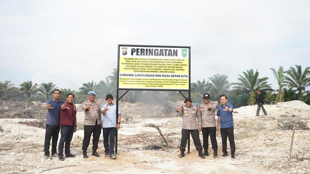 Satgas operasi Polda Riau menindak PETI di Kuantan Tengah, Kuansing jelang Pacu Jalur, Kamis (31/7/2025).