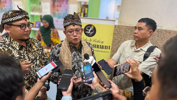 Sekda Jatim Adhy Karyono