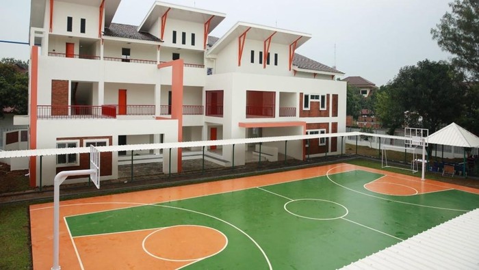 Sekolah Rakyat.