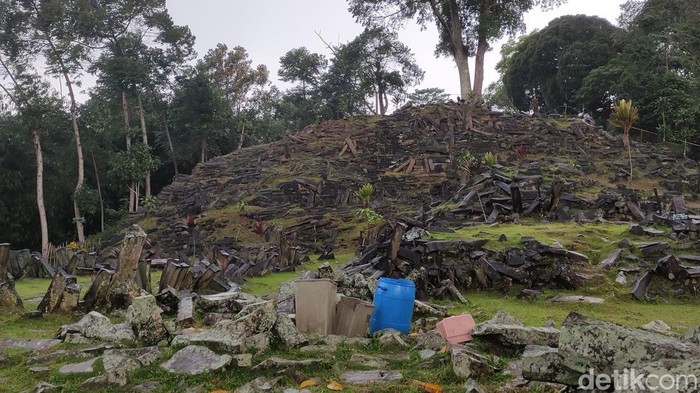 Situs Megalitikum Gunung Padang.
