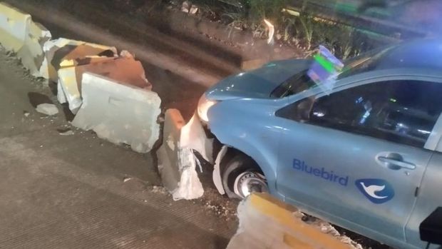 Sparator Koridor 9 nan Sering Tertabrak Kendaraan