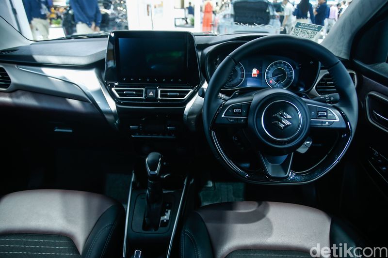 Suzuki Fronx tampil dalam ajang Gaikindo Indonesia International Auto Show (GIIAS) 2025 yang digelar di ICE BSD, Tangerang, Rabu (30/7/2025).
