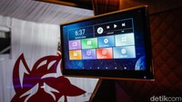 Beberapa bus yang ditampilkan memiliki desain futuristik serta fitur-fitur canggih. Interiornya dilengkapi tempat duduk ergonomis, panel digital, hingga sistem hiburan interaktif.  