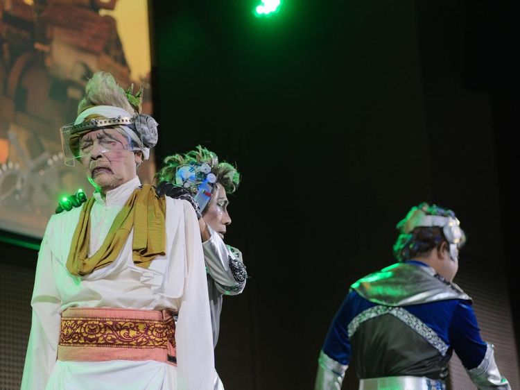 Melihat Cuplikan Adegan Semar Diculik KPK ala Teater Koma