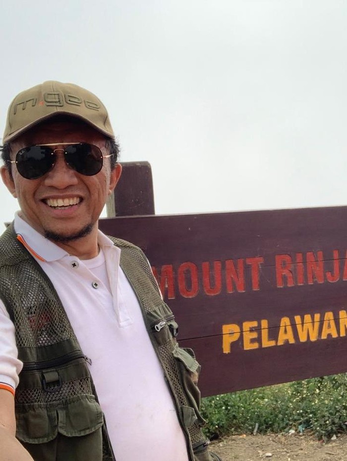 Di rapat DPR, anggota Komisi VII DPR Tifatul Sembiring sempat menyatakan dirinya termasuk seorang pendaki gunung. Baru-baru ini Tifatul mendaki Gunung Rinjani bersama tim kepanduan Nusa Tenggara Barat.
