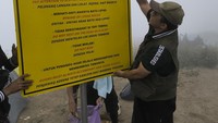 Dikenal publik sebagai politikus, Tifatul juga memiliki sisi personal sebagai pecinta alam dan kegiatan luar ruang. Dalam berbagai kesempatan, ia kerap membagikan pengalaman mendakinya sebagai sarana refleksi dan edukasi. 
