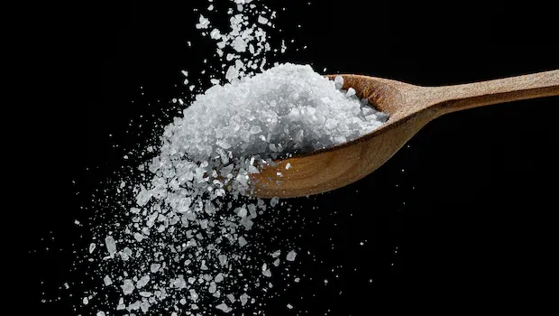 Jangan Simpan Garam di Wadah Stainless Steel, Ini Risikonya