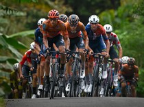 Potret Adu Cepat di Tour de Banyuwangi Ijen 2025