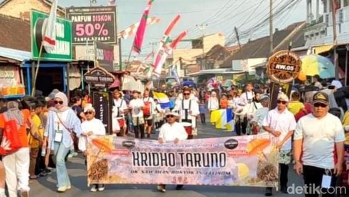 Tradisi Saparan Yaaqawiyu di Jatinom Klaten, Kamis (31/7/2025).
