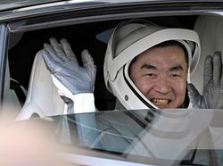 4 Astronaut Crew-11 Siap Terbang ke Stasiun Antariksa