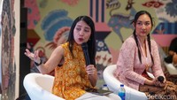 Nancy menambahkan kekhawatiran ini juga diperkuat oleh produktivitas batik nusantara yang cenderung rendah. Bergantung pada keahlian manual, pengetahuan akan keahlian membatik dikhawatirkannya akan mempersempit produksi batik dalam jumlah banyak apabila tidak diturunkan.