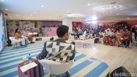 Nancy melanjutkan penggunaan teknologi dalam pelestarian budaya batik ini ternyata dilirik oleh negara tetangga. Menurutnya, banyak negara yang tertarik mengakuisisi hingga mengajak kolaborasi untuk mencoba penggunaan software membatik.