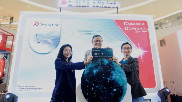 PT Bank CIMB Niaga Tbk (CIMB Niaga) bersama Cathay Pacific Airways Limited (Cathay) meluncurkan kartu kredit CIMB Niaga World Cathay Card.
