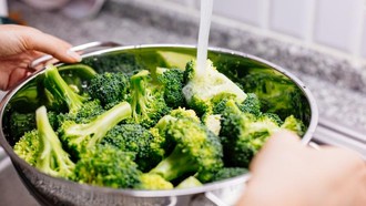 5 Makanan Kaya Nutrisi yang Bantu Jaga Fungsi Tiroid