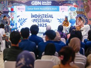 Cerita Founder Batik Fractal Kawinkan Teknologi dengan Tradisi Membatik