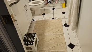 Seseorang kehilangan dompetnya dan butuh waktu dua hari untuk menemukannya. Bisa temukan dompetnya? Foto: Patient_Doughnut_327/Reddit  