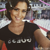 Dalam laporan investigatif oleh media The Star, Alexander Johnson dan istrinya mengakui kepada polisi bahwa mereka melakukan hubungan intim bertiga bersama Ivana, tak lama sebelum gadis muda itu ditemukan tewas. Diduga, Ivana jatuh dari lantai 20 apartemen tempat mereka berpesta. Foto: dok. Instagram @ivana_smit