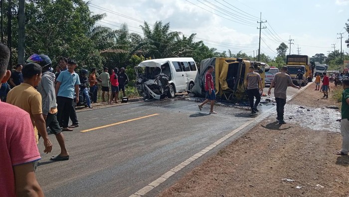 Kecelakaan beruntun di Bangka Barat hingga satu orang tewas