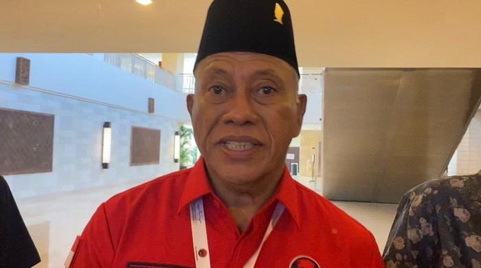 Ketua Steering Committe Kongres ke-6 PDI Perjuangan, Komarudin Watubun di Nusa Dua Bali Convention Center, Jumat (1/8/2025).
