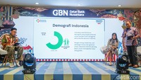 Doddy memaparkan saat ini Indonesia sedang berada dalam masa bonus demografi, yaitu kondisi ketika sebagian besar penduduknya berada dalam usia produktif sebesar 67,5 persen. Dalam kelompok usia produktif ini, generasi muda dianggap memiliki peran penting sebagai motor penggerak ekonomi dan juga dalam pelestarian budaya nasional, salah satunya melalui batik.