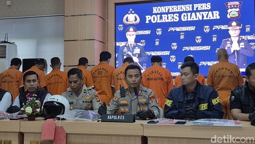 Konferensi pers pengungkapan kasus di Polres Gianyar, Jumat (1/8/2025).