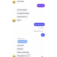 Kalau mainnya kayak begini, dijamin kamu malah bikin cewek yang kamu deketin ilfeel. Jangan ditiru ya, Dek, ya.