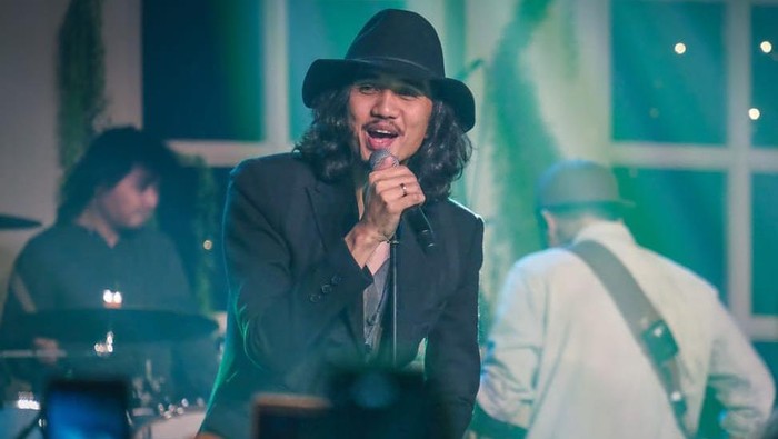 5 Vokalis Band Ini Namanya Ada dalam KBBI, Siapa Saja?