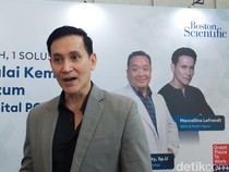 Marcelino Lefrandt Nabung Otot Jelang Usia 52 Tahun