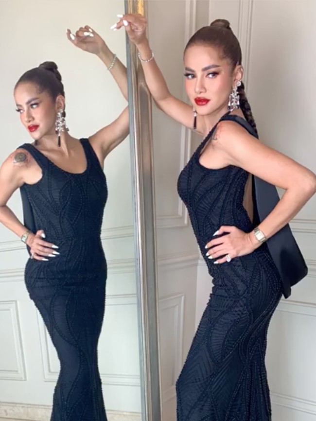 6 Foto Olla Ramlan di Resepsi Luna Maya, Pamer Punggung Hasil Makeup 6 Foto Olla Ramlan di Resepsi Luna Maya, Pamer Punggung Hasil Makeup