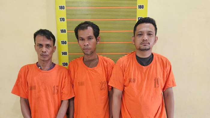 Polda Sumatera Utara membongkar ruman narkoba di Medan dan menangkap tiga tersangka, Selasa (28/7/2025).