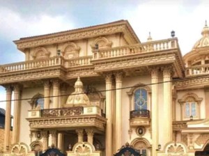 Potret Rumah Mewah Haji Sutar yang Digerebek BNN