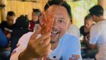 Ronal Surapradja Jajan Mie Ayam hingga Seafood Keliling Jabar