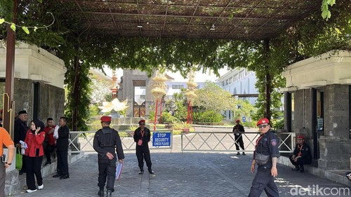 Suasana jelang konsolidasi PDIP Bali di BNDCC, Nusa Dua, Jumat (1/8/2025).