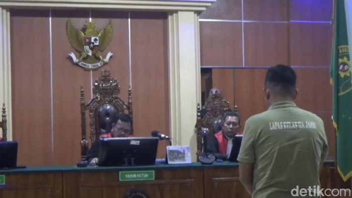 Terdakwa Diding Rekan Helen Si Ratu Narkotika Jambi divonis 18 tahun penjara