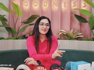 Bangkit Lagi, Ashanty Resmikan Toko Kue Baru Bersama Keluarga