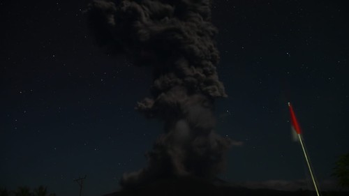 Erupsi Gunung Lewotobi Laki-laki, Sabtu (2/8/2025).