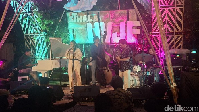 Gayatri Quartet saat tambil di Subak Stage pada Ubud Village Jazz Festival 2025. Jumat (1/8/2025).