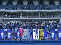 Dikenalkan Duluan, Dikirim Belakangan: Sistem PO Jersey Persib Tuai Kritik