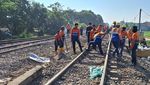 Potret Evakuasi KA Argo Bromo Anggrek yang Anjlok di Subang