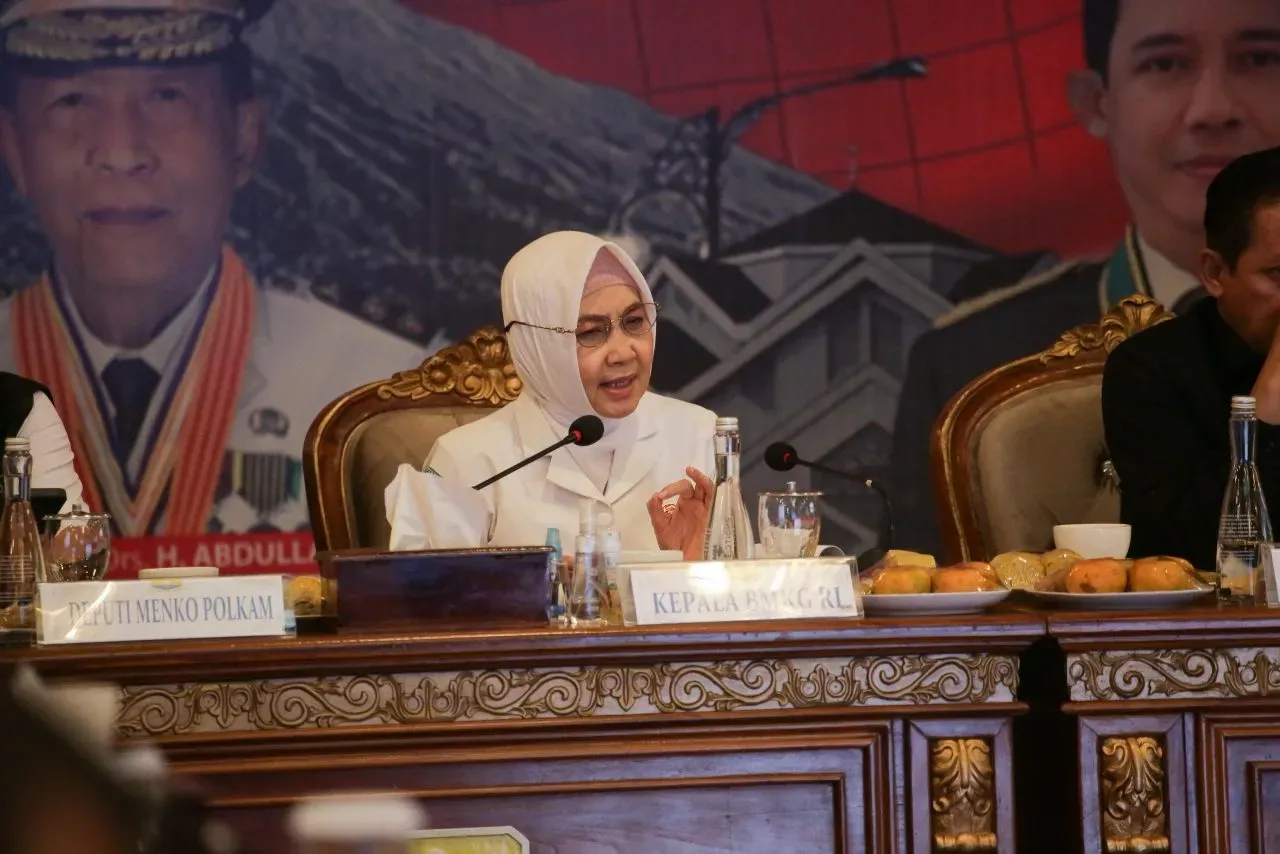 Kepala BMKG, Dwikorita Karnawati menegaskan bahwa kondisi atmosfer di sebagian wilayah Jambi menunjukkan anomali curah hujan yang rendah, bahkan saat wilayah ini berada di puncak musim hujan. (Dok. BMKG)